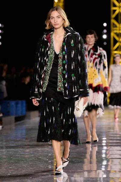 Look 56